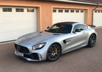 Mercedes AMG GT R